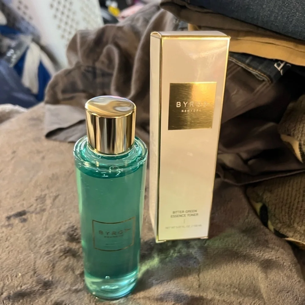 Bitter Green Essence Toner-Brand New in Box​​​​